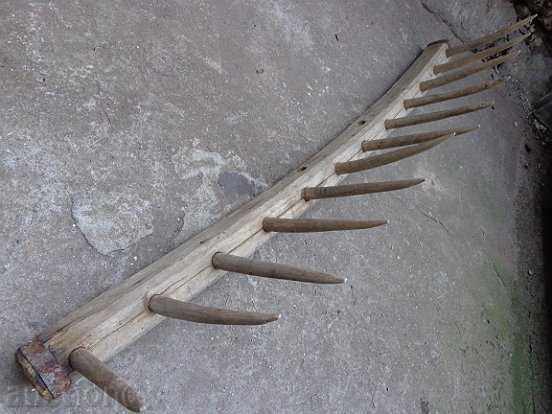 Licitație Vechi grebla, instrument de lemn, agricole
