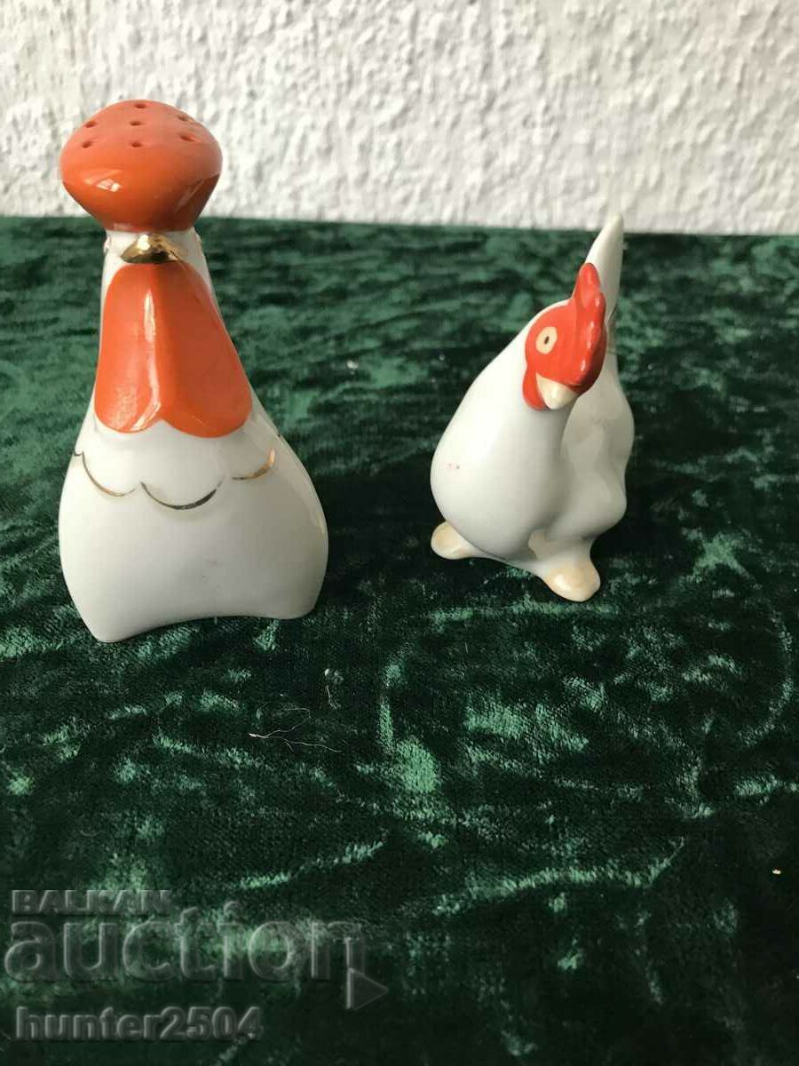 Rooster and hen - USSR salt shakers, porcelain with price 79.95 BGN | € 40.88 Rooster and hen - USSR salt shakers, porcelain with price 79.95 BGN | € 40.88