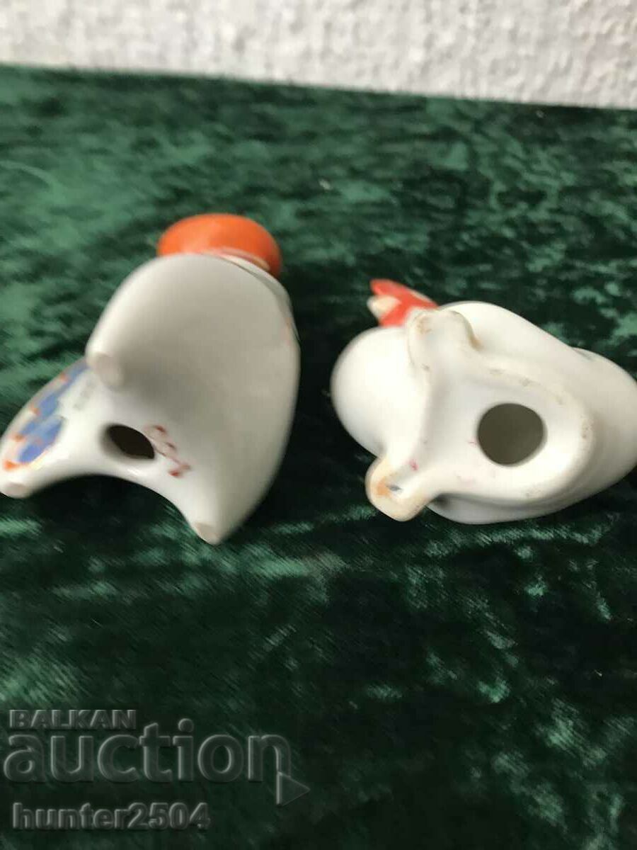 Delivery of Rooster and hen - USSR salt shakers, porcelain Delivery of Rooster and hen - USSR salt shakers, porcelain
