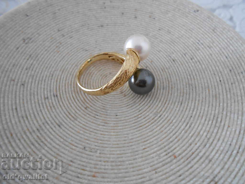 STYLE, MASIVE SILVER RING with 2 Pearls with price 197.00 BGN | € 100.72 STYLE, MASIVE SILVER RING with 2 Pearls with price 197.00 BGN | € 100.72