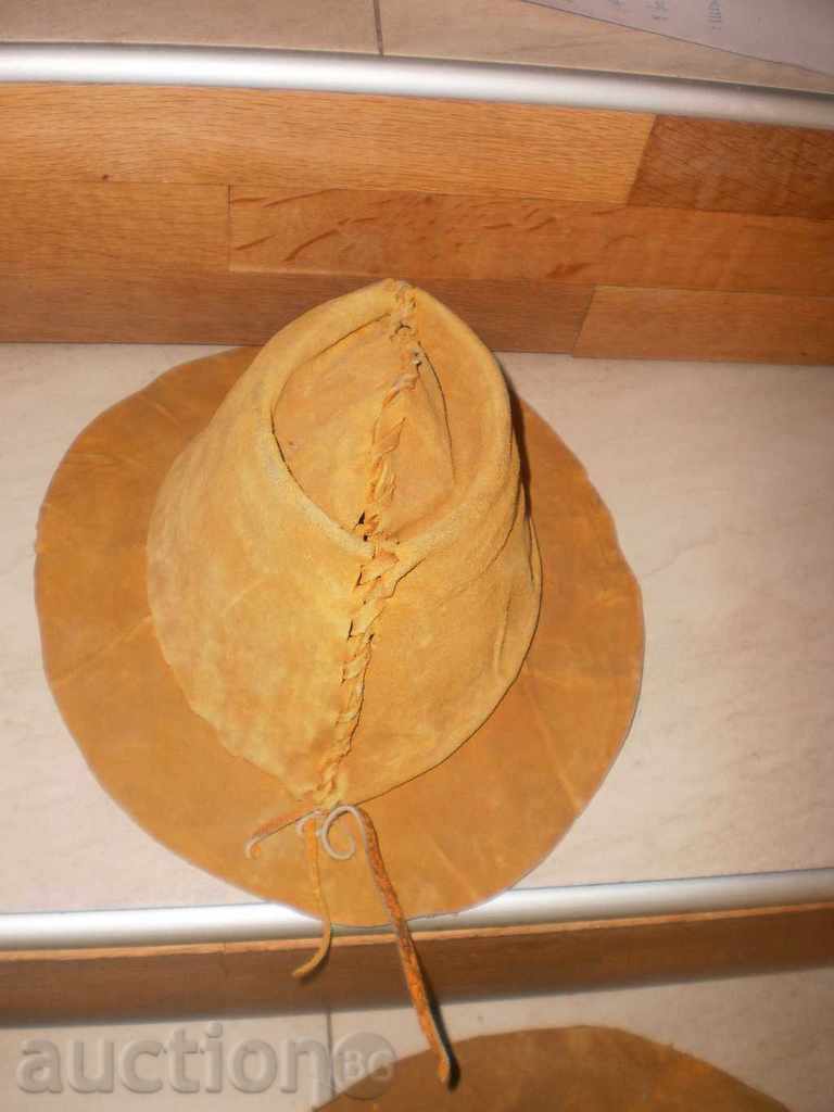 Indiana Jones's hat from an African buffalo in brown with price 55.00 BGN | € 28.12 Indiana Jones's hat from an African buffalo in brown with price 55.00 BGN | € 28.12