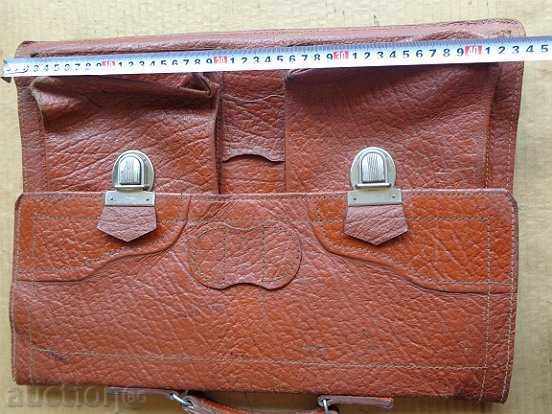 German taxpayer bag, handbag attribute, calf box with price 77.00 BGN | € 39.37 German taxpayer bag, handbag attribute, calf box with price 77.00 BGN | € 39.37