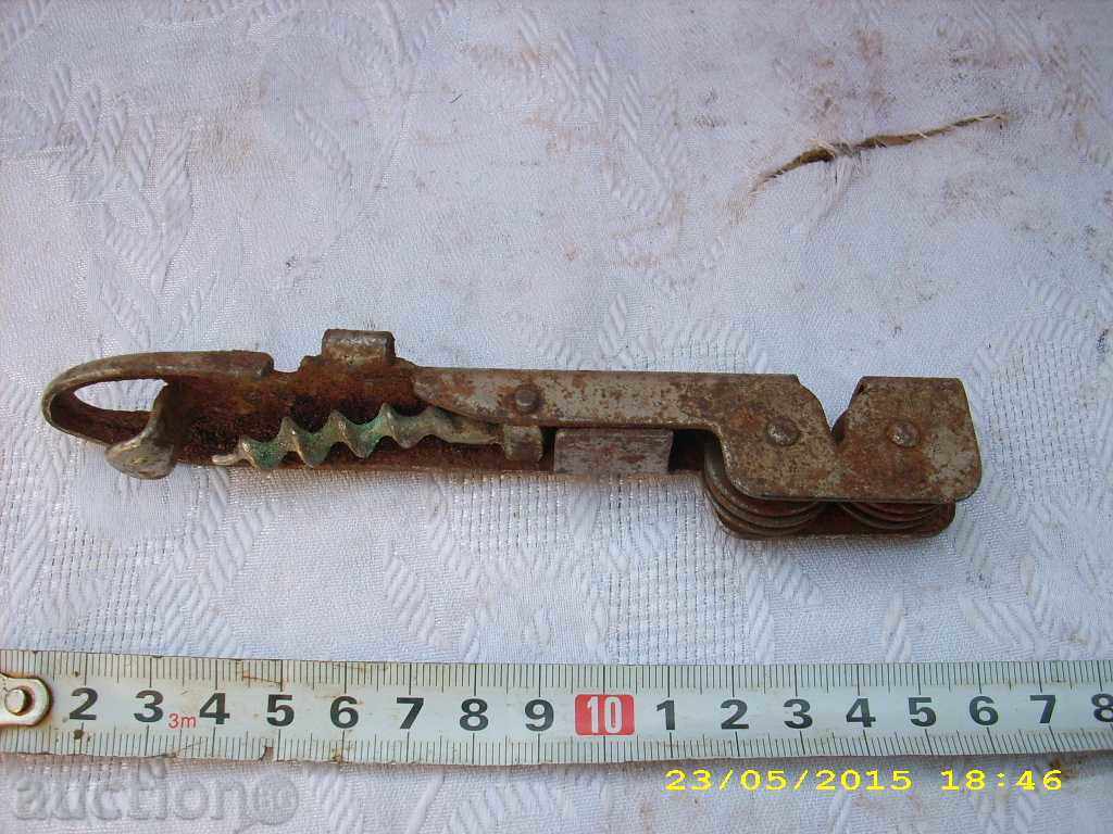 Opener, corkscrew saver with price 0.99 BGN | € 0.51 Opener, corkscrew saver with price 0.99 BGN | € 0.51