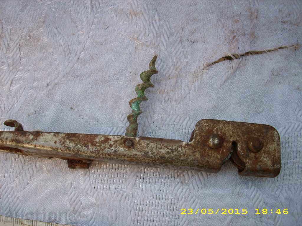 Delivery of Opener, corkscrew saver Delivery of Opener, corkscrew saver