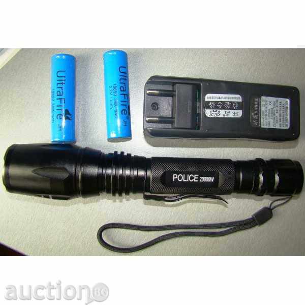 Puternic lanterna LED-uri Cree UltraFire de poliție 20000W cu preț 32.00 BGN | € 16.36