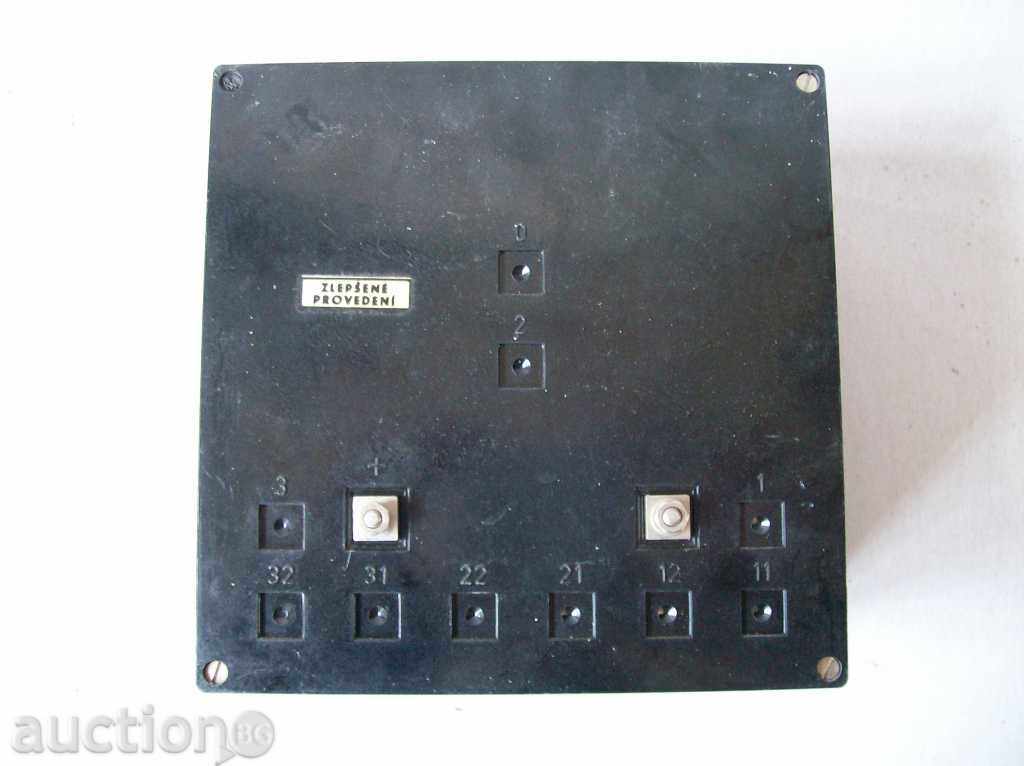 Old large ammeter with price 8.00 BGN | € 4.09 Old large ammeter with price 8.00 BGN | € 4.09