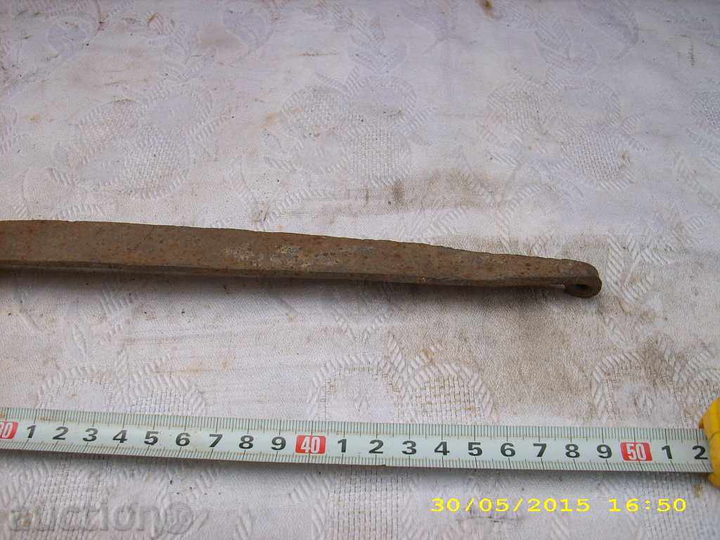 OLD HANGING LOOP, PAPER, HANGING with price 3.99 BGN | € 2.04 OLD HANGING LOOP, PAPER, HANGING with price 3.99 BGN | € 2.04