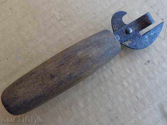 Old tool for skins with price 28.00 BGN | € 14.32 Old tool for skins with price 28.00 BGN | € 14.32