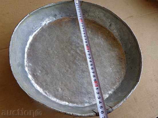 Auction Copper pot, tray, baker, blue Auction Copper pot, tray, baker, blue