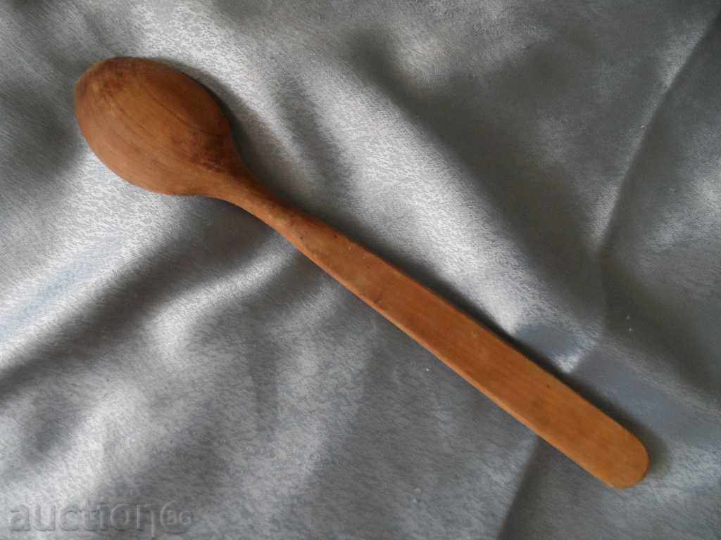 стара дървена лъжица с цена € 4.00 | 7.82 лв. стара дървена лъжица с цена € 4.00 | 7.82 лв.