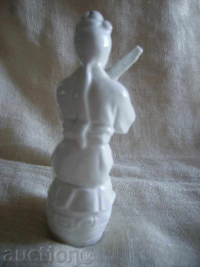 Delivery of I sell a fine porcelain figure Delivery of I sell a fine porcelain figure