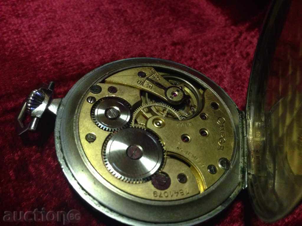 Auction OMEGA MALE JUNIOR CLOCK IN STYLE AND DECO Auction OMEGA MALE JUNIOR CLOCK IN STYLE AND DECO