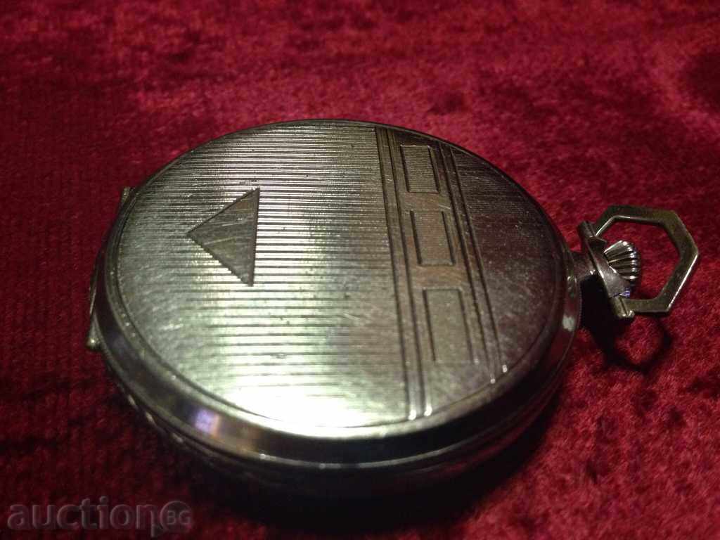 Delivery of OMEGA MALE JUNIOR CLOCK IN STYLE AND DECO Delivery of OMEGA MALE JUNIOR CLOCK IN STYLE AND DECO