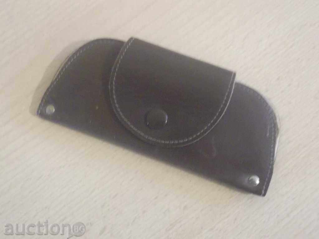 No. 23 old leather case for SILON glasses with price 2.00 BGN | € 1.02 No. 23 old leather case for SILON glasses with price 2.00 BGN | € 1.02