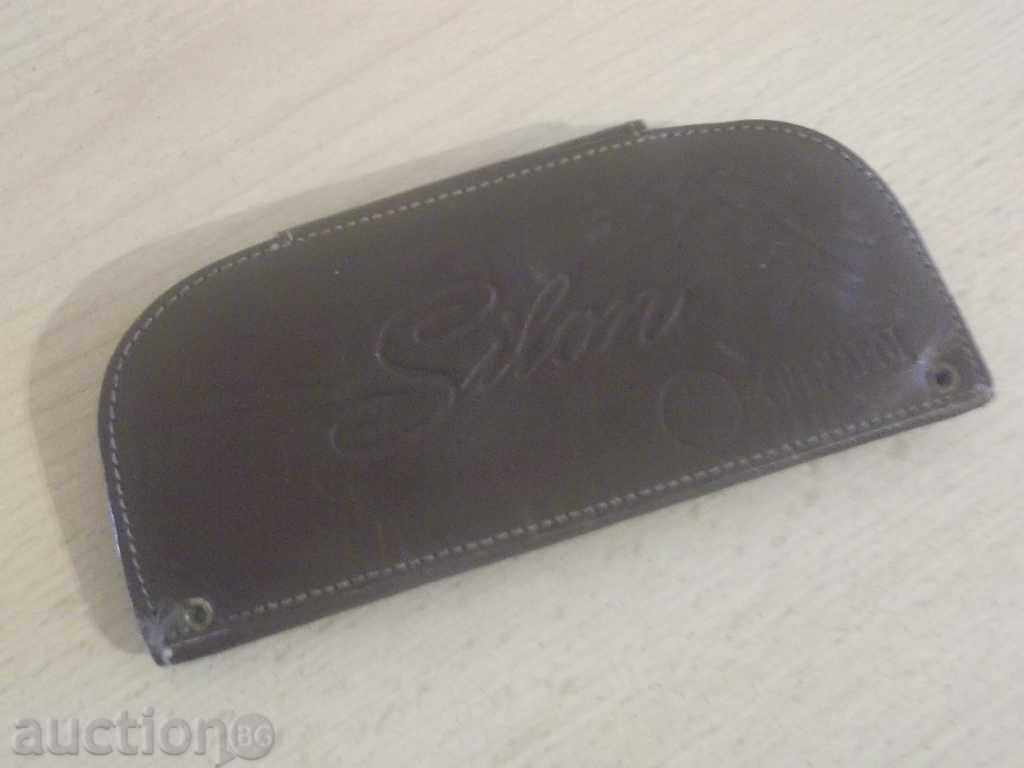No. 23 old leather case for SILON glasses