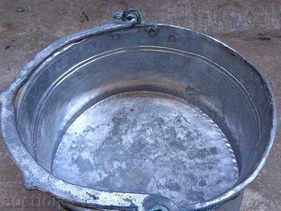 An old copper boiler, a pot, a malt, a baker - 7 An old copper boiler, a pot, a malt, a baker - 7