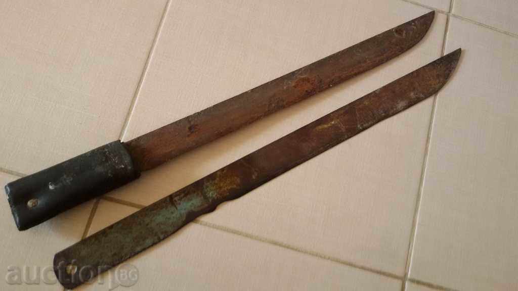 Auction  two large knife period soc