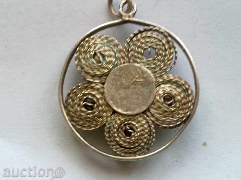 Old pendant with price 8.00 BGN | € 4.09 Old pendant with price 8.00 BGN | € 4.09