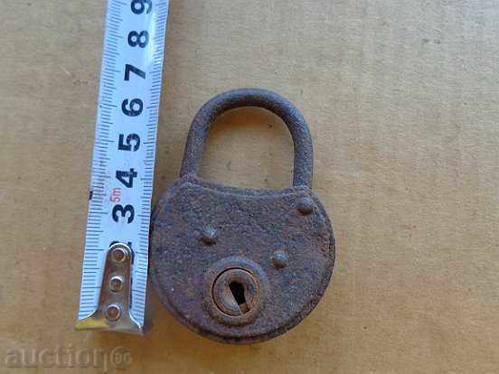Padlock, key, lock, lock, latch with price 20.00 BGN | € 10.23 Padlock, key, lock, lock, latch with price 20.00 BGN | € 10.23