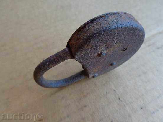 Delivery of Padlock, key, lock, lock, latch Delivery of Padlock, key, lock, lock, latch