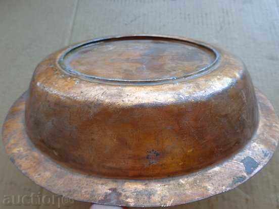 Old copper sahan, baker, pan, plate, tray, tray with price 39.00 BGN | € 19.94 Old copper sahan, baker, pan, plate, tray, tray with price 39.00 BGN | € 19.94