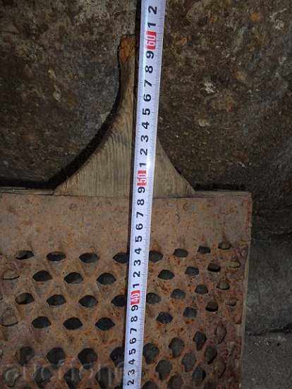 Delivery of Old grater from the beginning of the twentieth century, primitive Delivery of Old grater from the beginning of the twentieth century, primitive