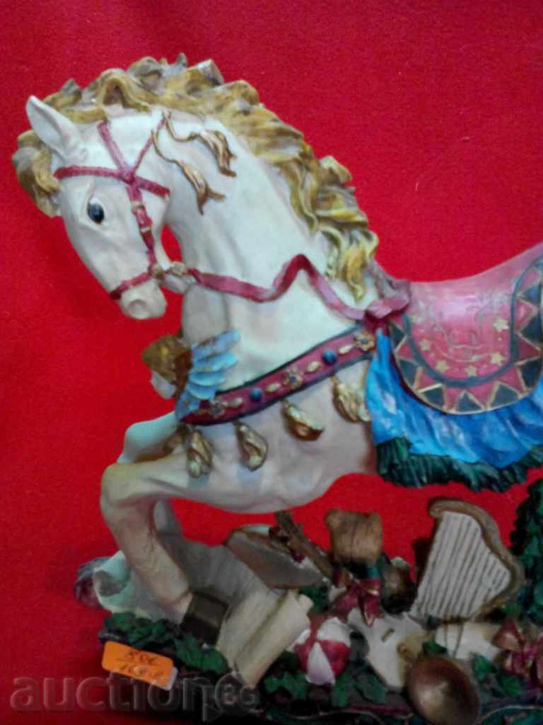 Auction HORSE biscuit Auction HORSE biscuit