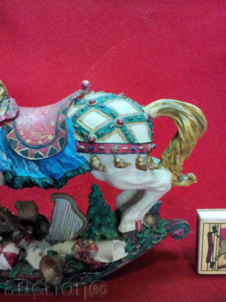 Delivery of HORSE biscuit Delivery of HORSE biscuit