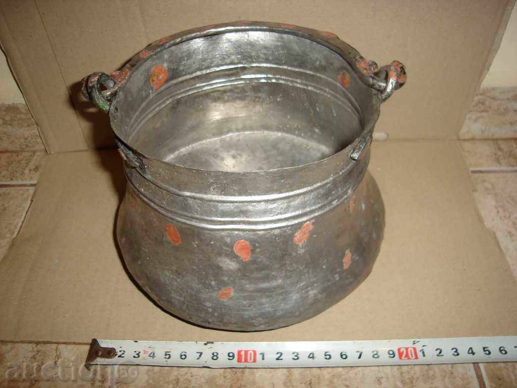 котле менче бакърче за вино или сватба с цена 55.00 лв. | € 28.12 котле менче бакърче за вино или сватба с цена 55.00 лв. | € 28.12