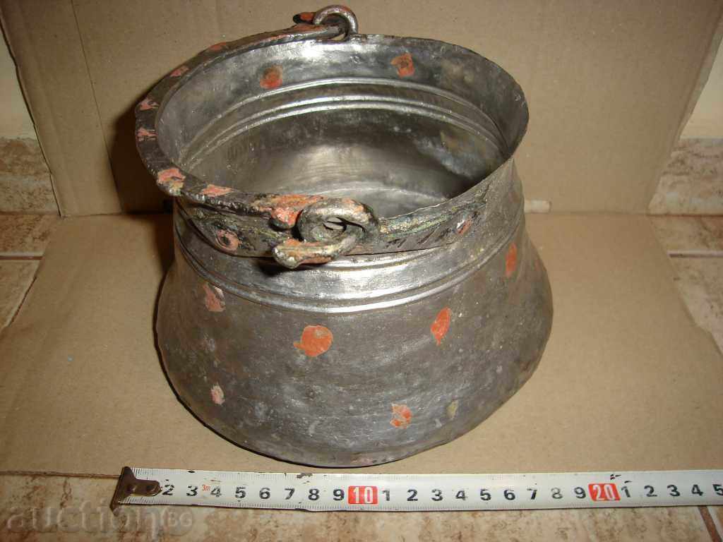 Аукцион котле менче бакърче за вино или сватба Аукцион котле менче бакърче за вино или сватба