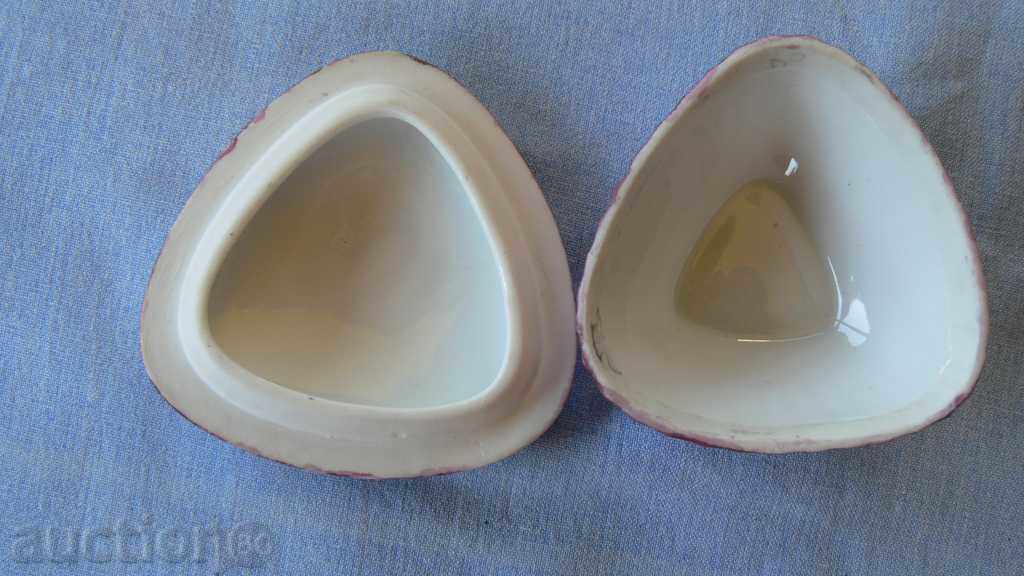 PORCELAIN BOX with price 10.00 BGN | € 5.11 PORCELAIN BOX with price 10.00 BGN | € 5.11