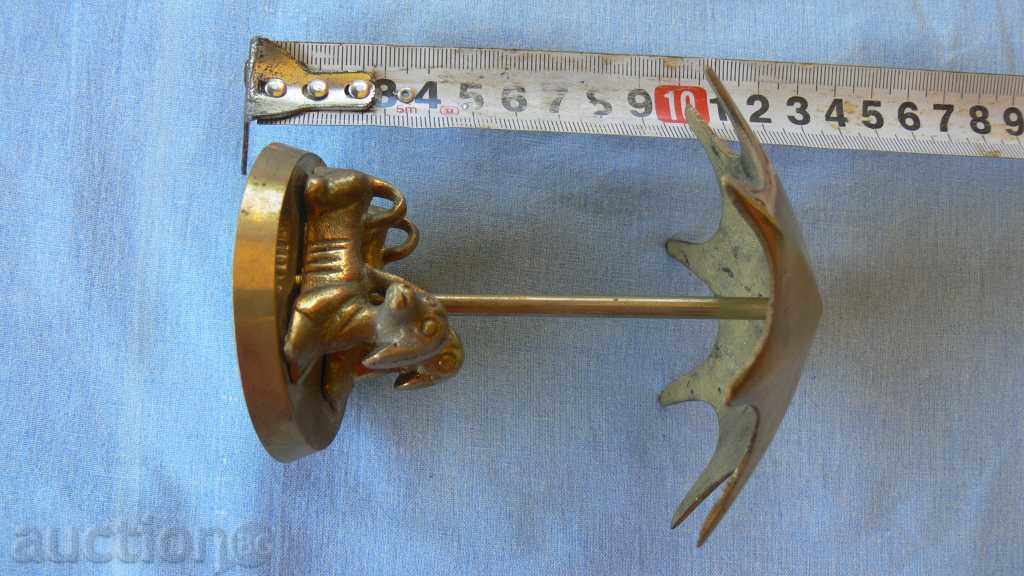 Auction BRONZE FIGURE BEACH Auction BRONZE FIGURE BEACH