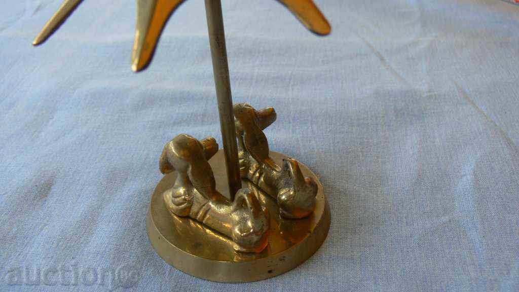 Delivery of BRONZE FIGURE BEACH Delivery of BRONZE FIGURE BEACH