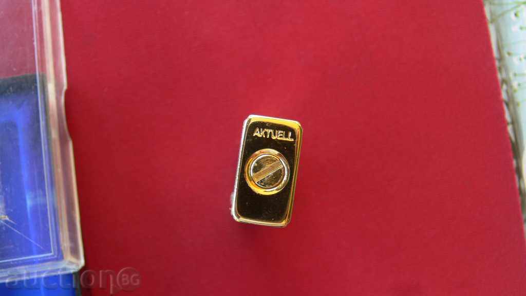 Delivery of AKTUELL LAMINATED STARTER LIGHT Delivery of AKTUELL LAMINATED STARTER LIGHT