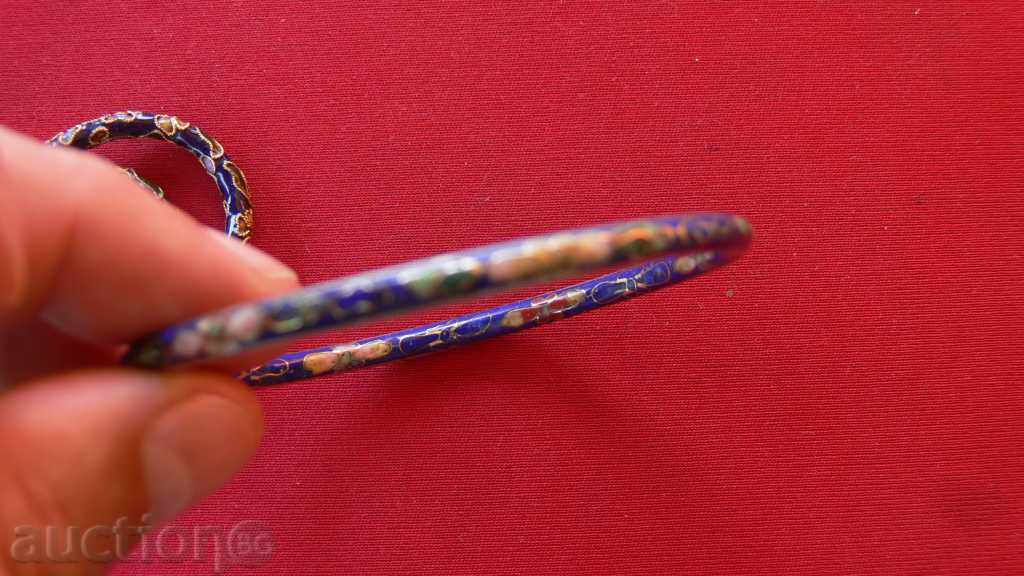 Аукцион СТАРИННИ ОБИЦИ И ГРИВНА ЕМАЙЛ Аукцион СТАРИННИ ОБИЦИ И ГРИВНА ЕМАЙЛ