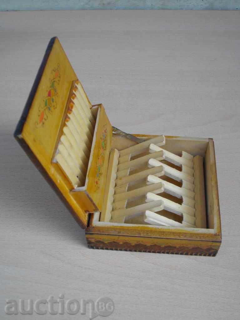 Auction Cigarette box pyrographic Auction Cigarette box pyrographic