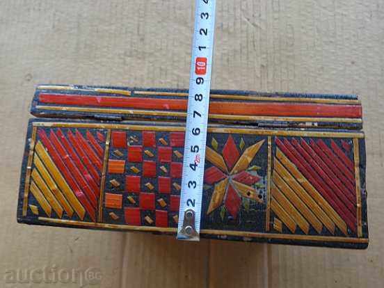 Delivery of Old wooden box for clock alarm clock Delivery of Old wooden box for clock alarm clock