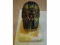 Pharaoh's head of bronze