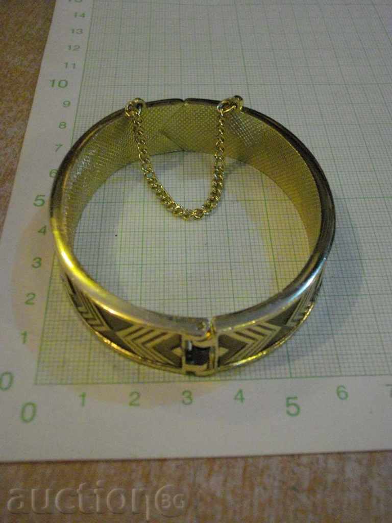 Delivery of Bracelet yellow Delivery of Bracelet yellow