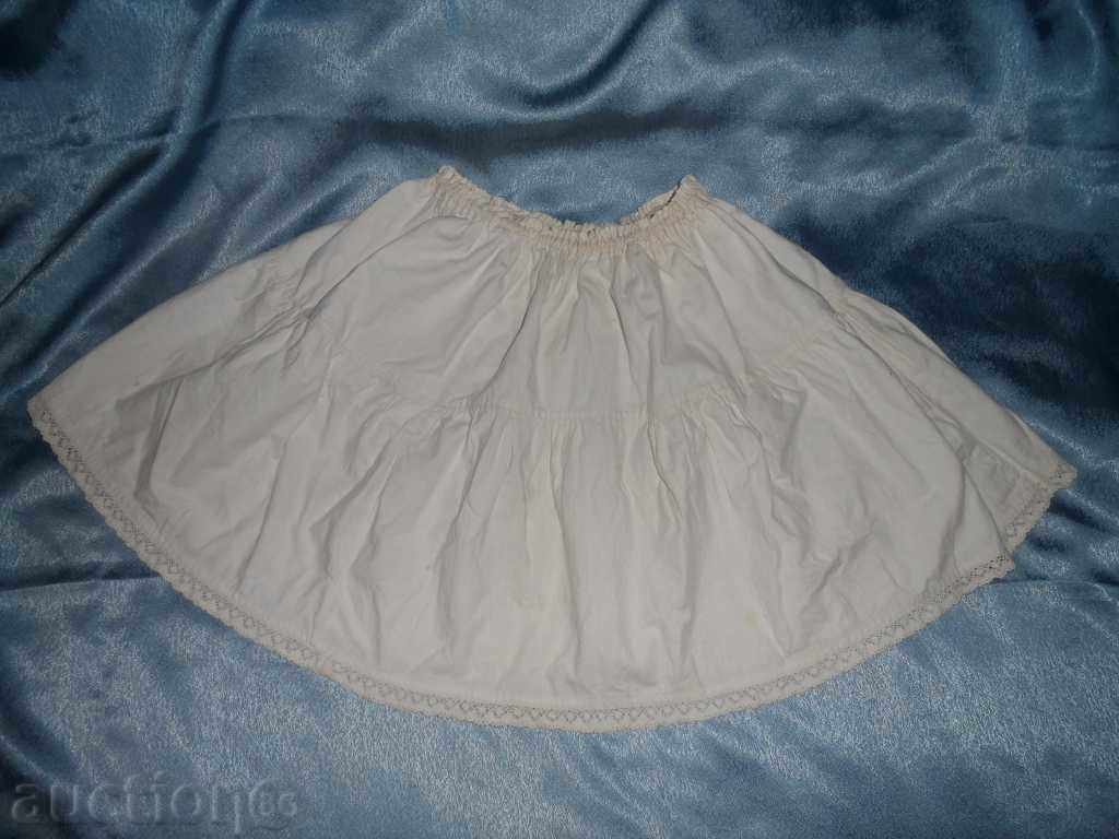 fusta veche cu dantela fusta veche cu dantela