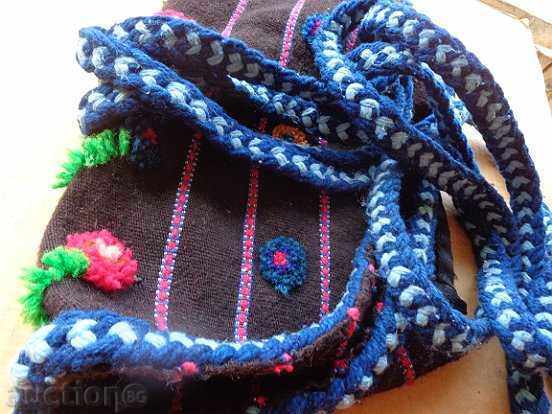 Παλιά υφαντά λίκνο, δέσμες, κεντήματα, χαλιά με τιμή 79.00 BGN | € 40.39