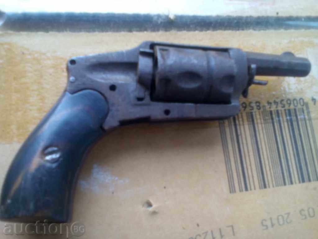 pistol pistol revolver cu preț 185.00 BGN | € 94.59