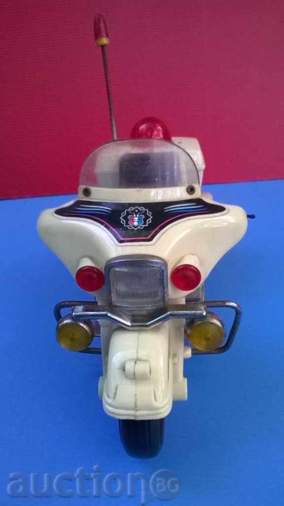 Motor-old toy with price 43.00 BGN | € 21.99 Motor-old toy with price 43.00 BGN | € 21.99