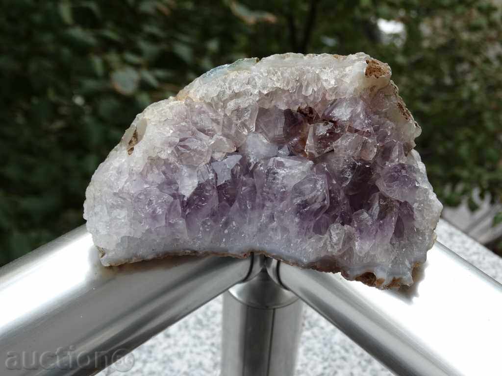 gecko amethyst with price 62.00 BGN | € 31.70 gecko amethyst with price 62.00 BGN | € 31.70