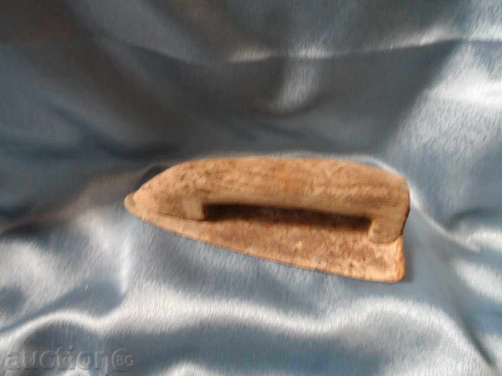 Old Tool with price 8.00 BGN | € 4.09 Old Tool with price 8.00 BGN | € 4.09