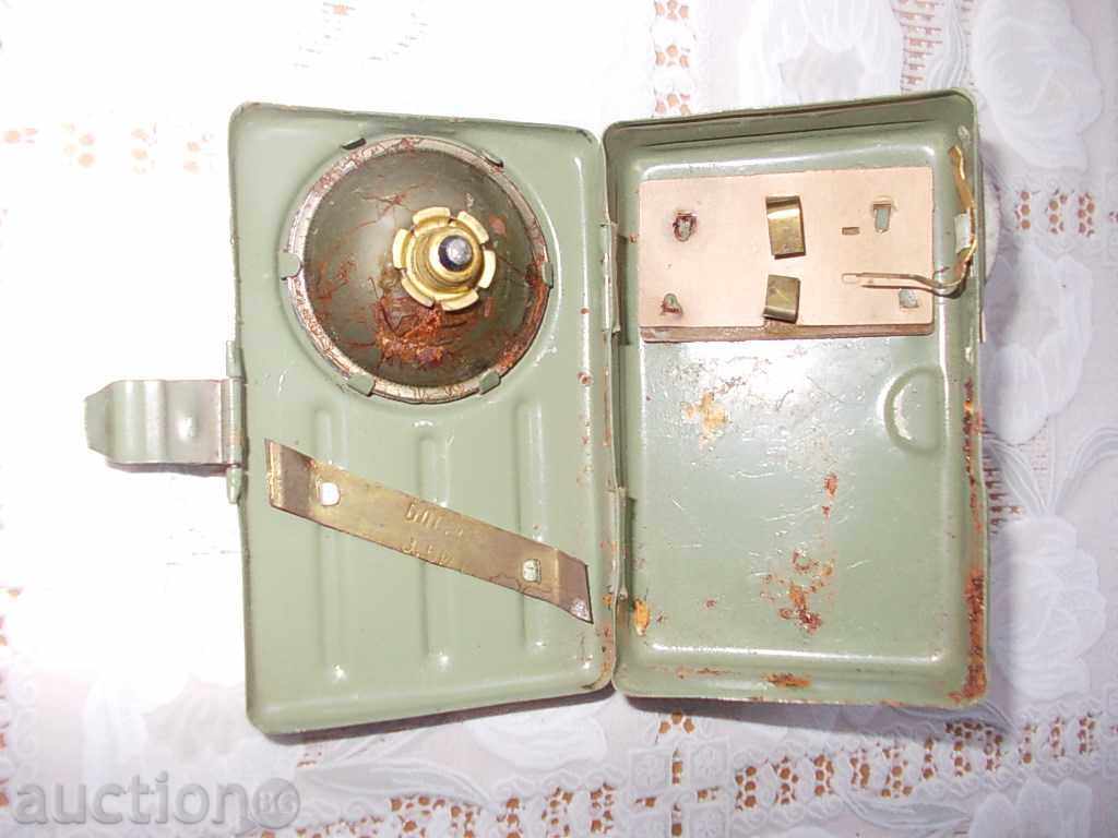 Εξαιρετικά διατηρημένη φακό «ΦΩΣ» με τιμή 6.00 BGN | € 3.07 Εξαιρετικά διατηρημένη φακό «ΦΩΣ» με τιμή 6.00 BGN | € 3.07