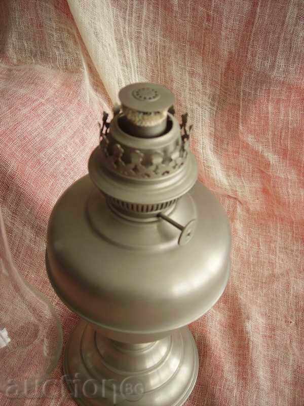 Auction I sell a large gas lamp Auction I sell a large gas lamp