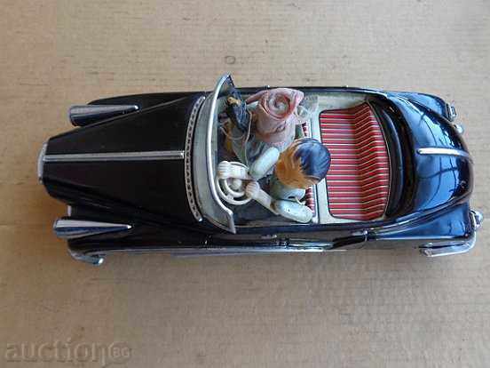 Auction An old toy toy, a cart, a car Auction An old toy toy, a cart, a car