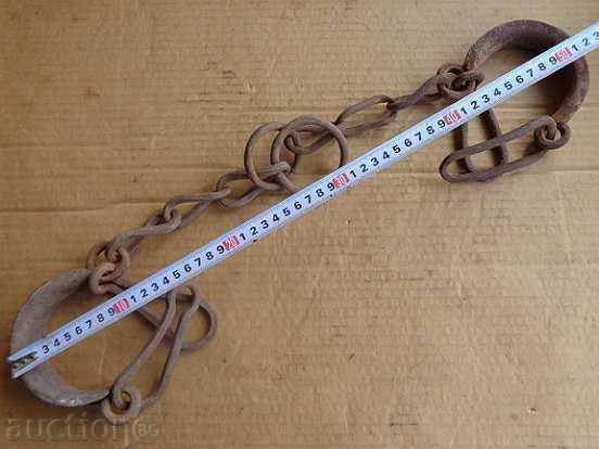 Hand forged beads, pangs, chains, handcuffs - 5 Hand forged beads, pangs, chains, handcuffs - 5