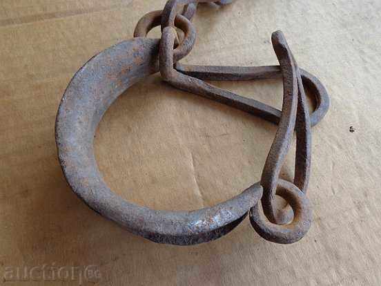 Hand forged beads, pangs, chains, handcuffs - 7 Hand forged beads, pangs, chains, handcuffs - 7